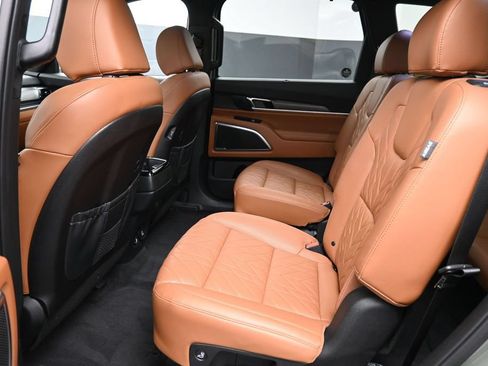 Certified 2025 Kia Telluride SX Prestige X-Line AWD/4WD image 22