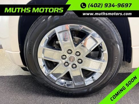 Used 2013 GMC Acadia Denali FWD image 17