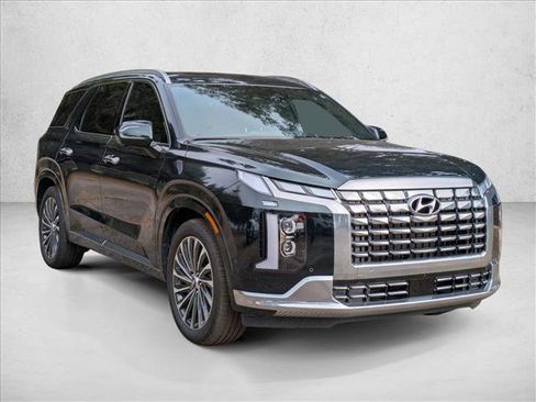 Used 2025 Hyundai Palisade Calligraphy image 8