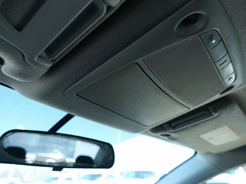 Used 2016 Nissan Sentra SR image 17