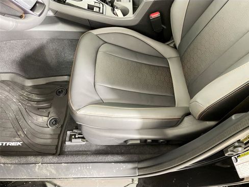 New 2026 Subaru Crosstrek 2.5i Limited w/ Crosstrek Mirror Package image 19