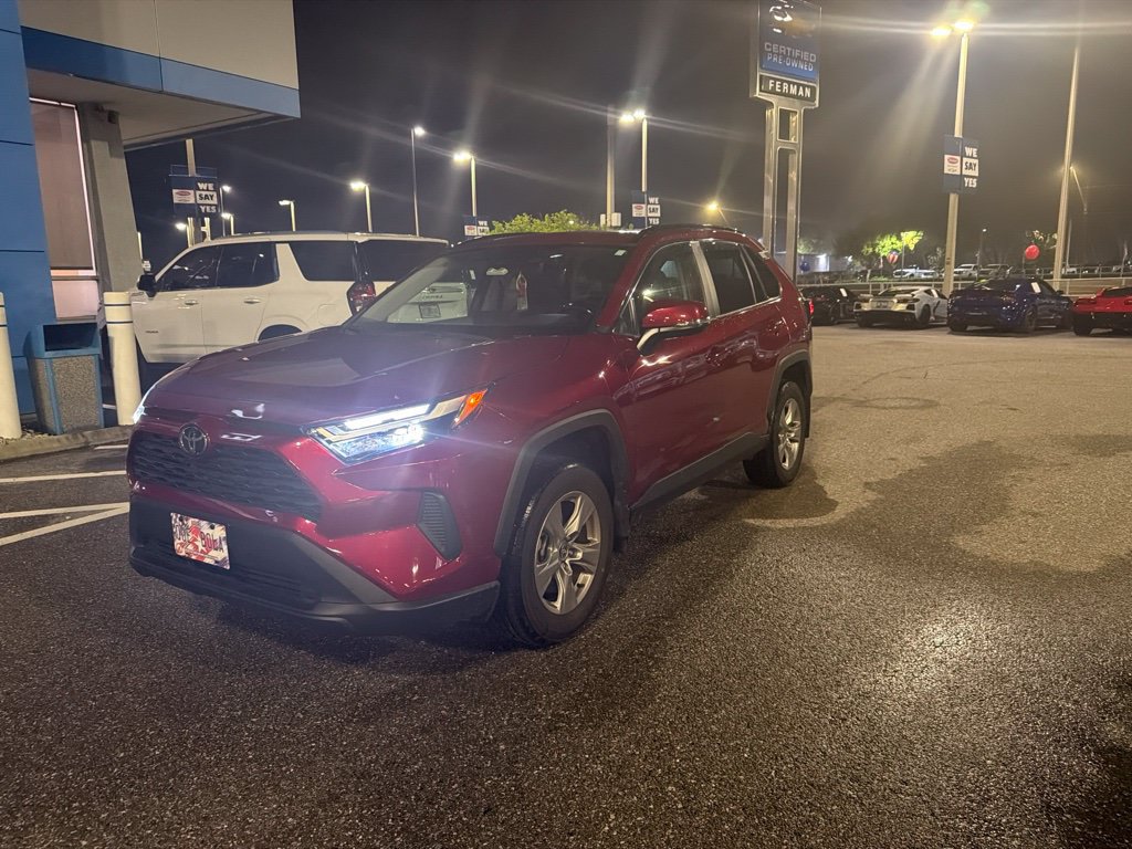 Used 2025 Toyota RAV4 XLE w/ Convenience Package FWD image 1