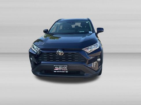 Used 2019 Toyota RAV4 XLE Premium w/ Cold Weather Package AWD/4WD image 10