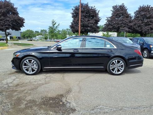 Used 2019 Mercedes-Benz S 560 4MATIC Sedan image 2