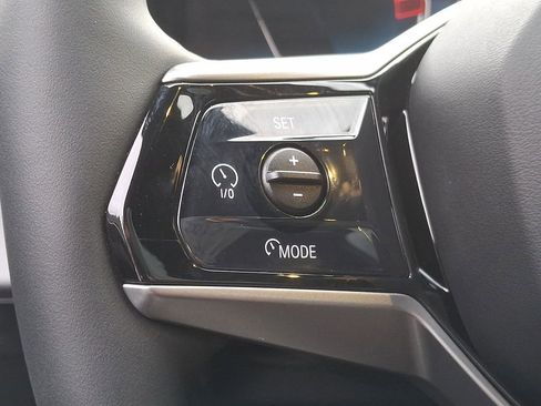 Used 2025 BMW i5 xDrive40 w/ Executive Package image 13