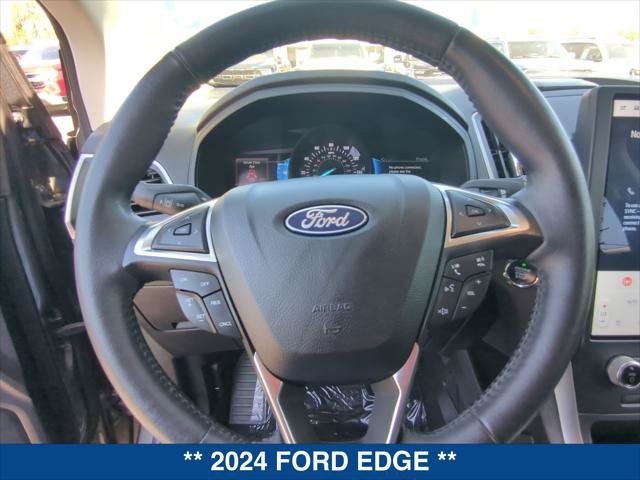 Certified 2024 Ford Edge SEL w/ Convenience Package AWD/4WD image 13