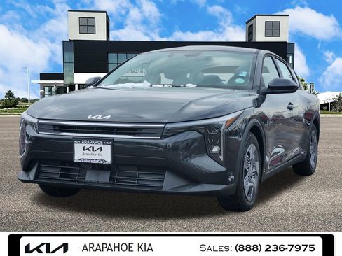 New 2025 Kia K4 LX image 4
