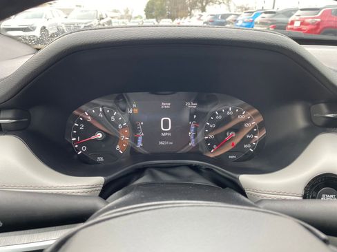 Used 2025 Jeep Compass Limited image 41