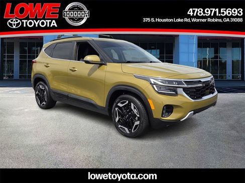 Used 2024 Kia Seltos SX w/ SX Sunroof Package image 1