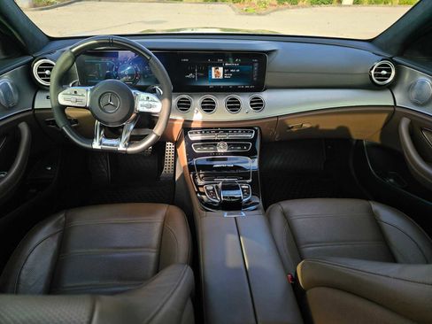 Used 2019 Mercedes-Benz E 63 AMG S w/ Exterior Lighting Package image 20