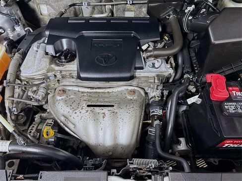 Certified 2018 Toyota RAV4 XLE image 34