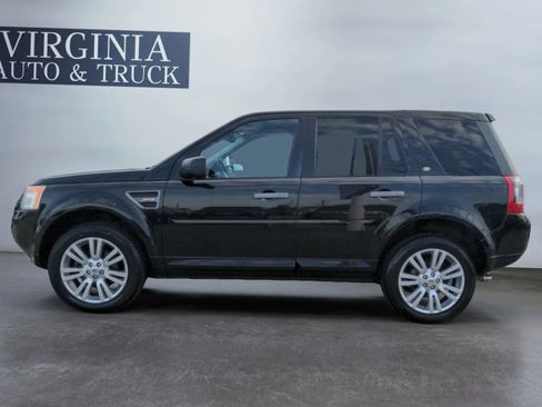 Used 2009 Land Rover LR2 HSE image 2