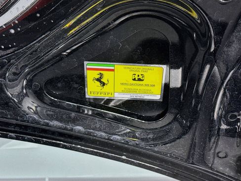 Used 2022 Ferrari Roma RWD image 35