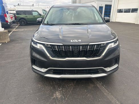 Used 2024 Kia Carnival LX image 23