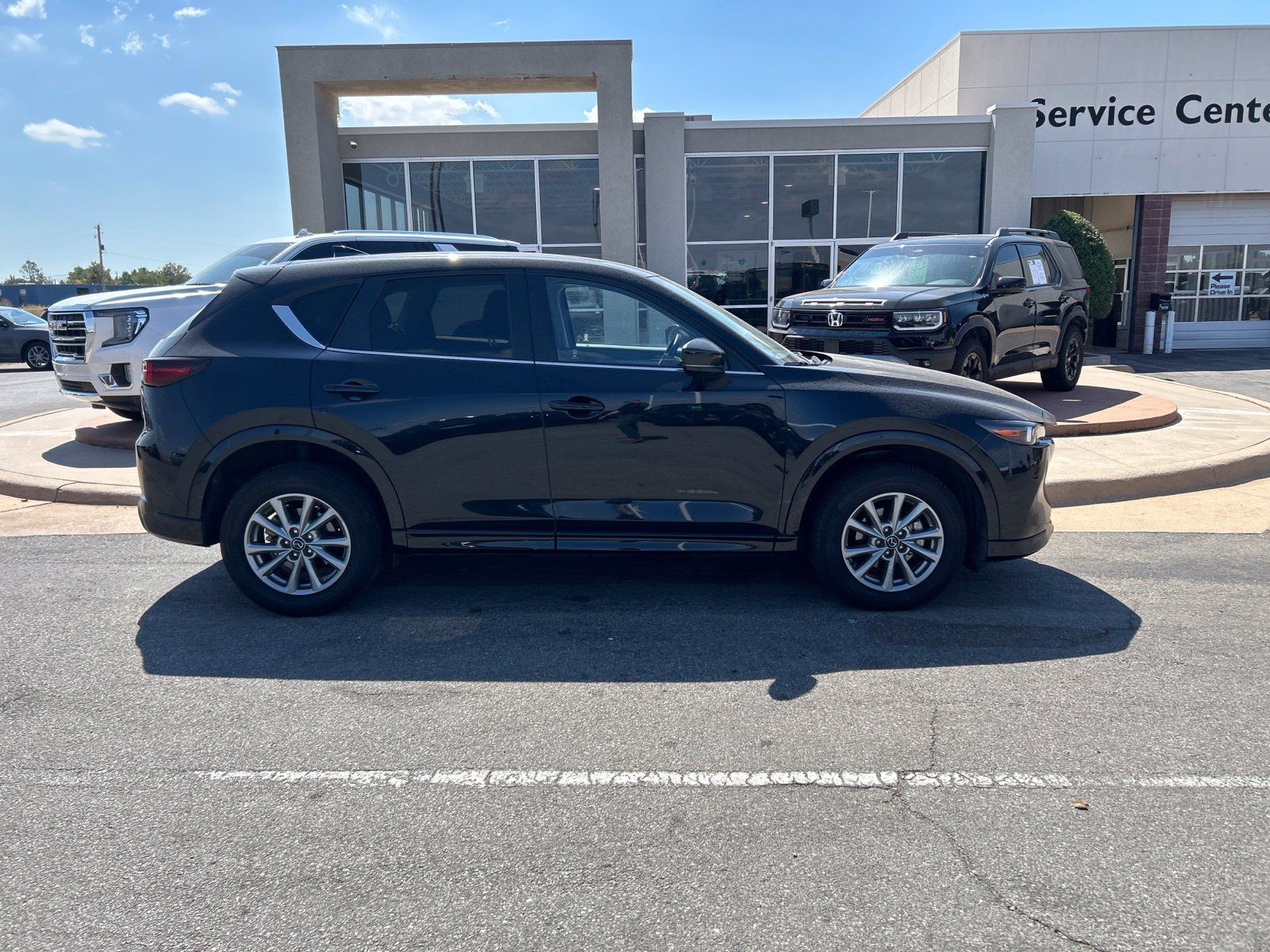 Used 2025 MAZDA CX-5 AWD 2.5 S w/ Select Package image 4