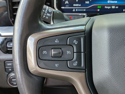 Used 2022 Chevrolet Silverado 1500 High Country w/ Technology Package AWD/4WD image 24