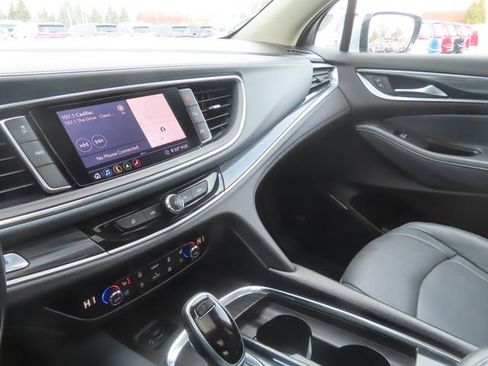 Used 2021 Buick Enclave Premium w/ Sun and Sites Package AWD/4WD image 39