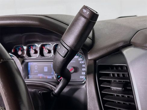 Used 2018 Chevrolet Tahoe LT image 20