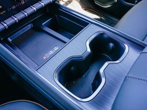 New 2026 GMC Acadia AT4 image 17