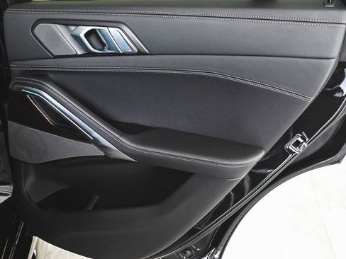 Used 2025 BMW X6 xDrive40i AWD/4WD image 14