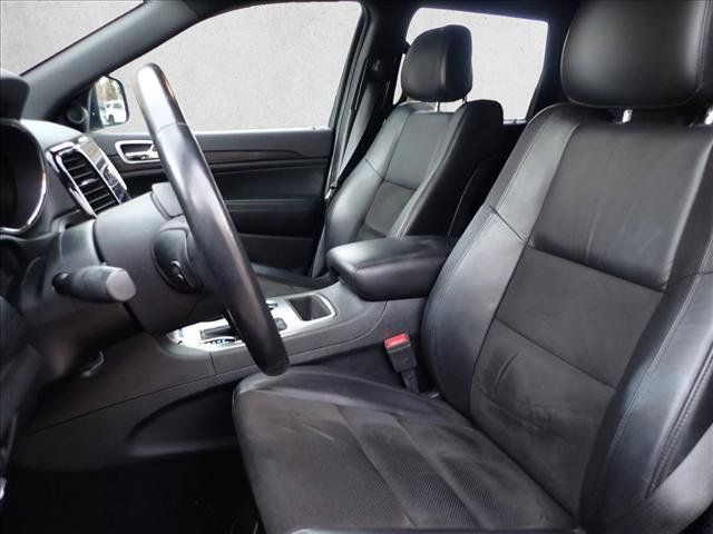Used 2020 Jeep Grand Cherokee Altitude AWD/4WD image 8