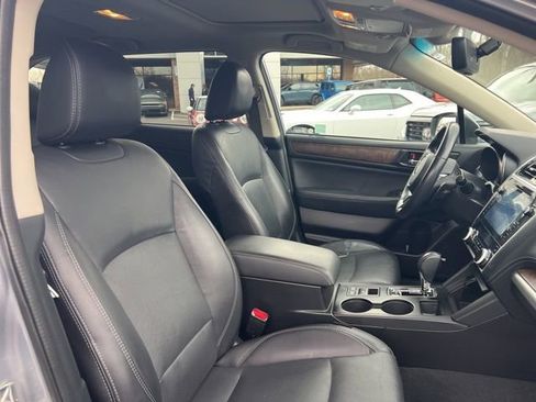 Used 2018 Subaru Outback 2.5i Limited image 30