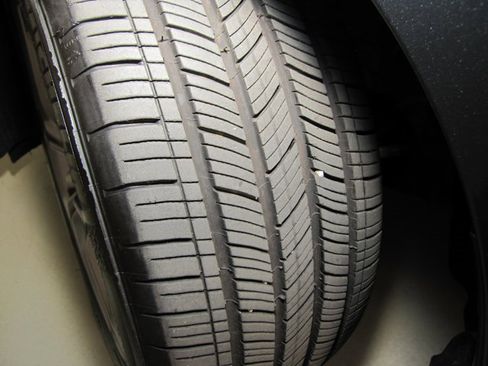 Certified 2024 Honda Accord EX image 27