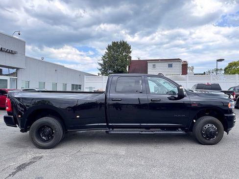 Certified 2024 RAM 3500 Laramie w/ Night Edition AWD/4WD image 9