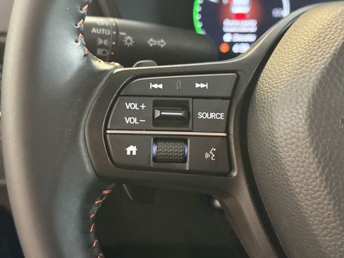 Used 2025 Honda CR-V Sport image 29