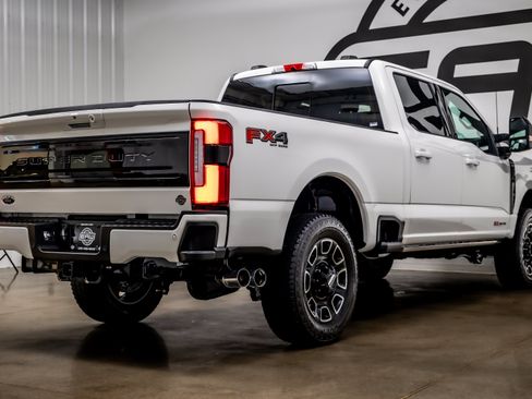 Used 2026 Ford F250 Platinum AWD/4WD image 39