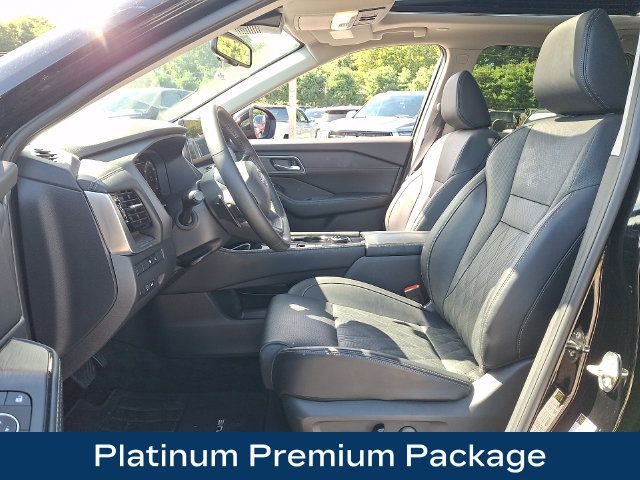 Used 2026 Nissan Rogue Platinum w/ Platinum Premium Package AWD/4WD image 2