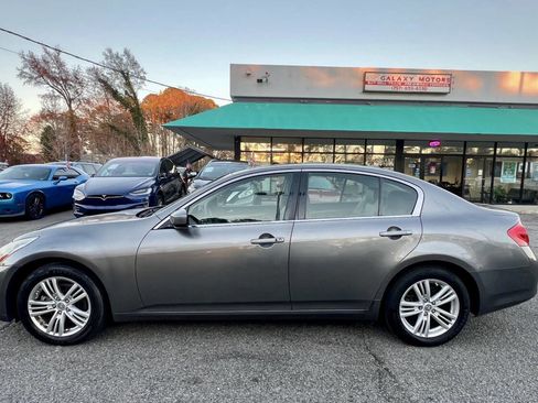 Used 2013 INFINITI G37 x Sedan w/ Premium Pkg image 7