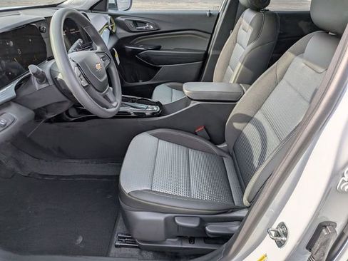 New 2026 Chevrolet Trax LT image 14