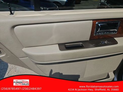 Used 2014 Lincoln Navigator 2WD image 9