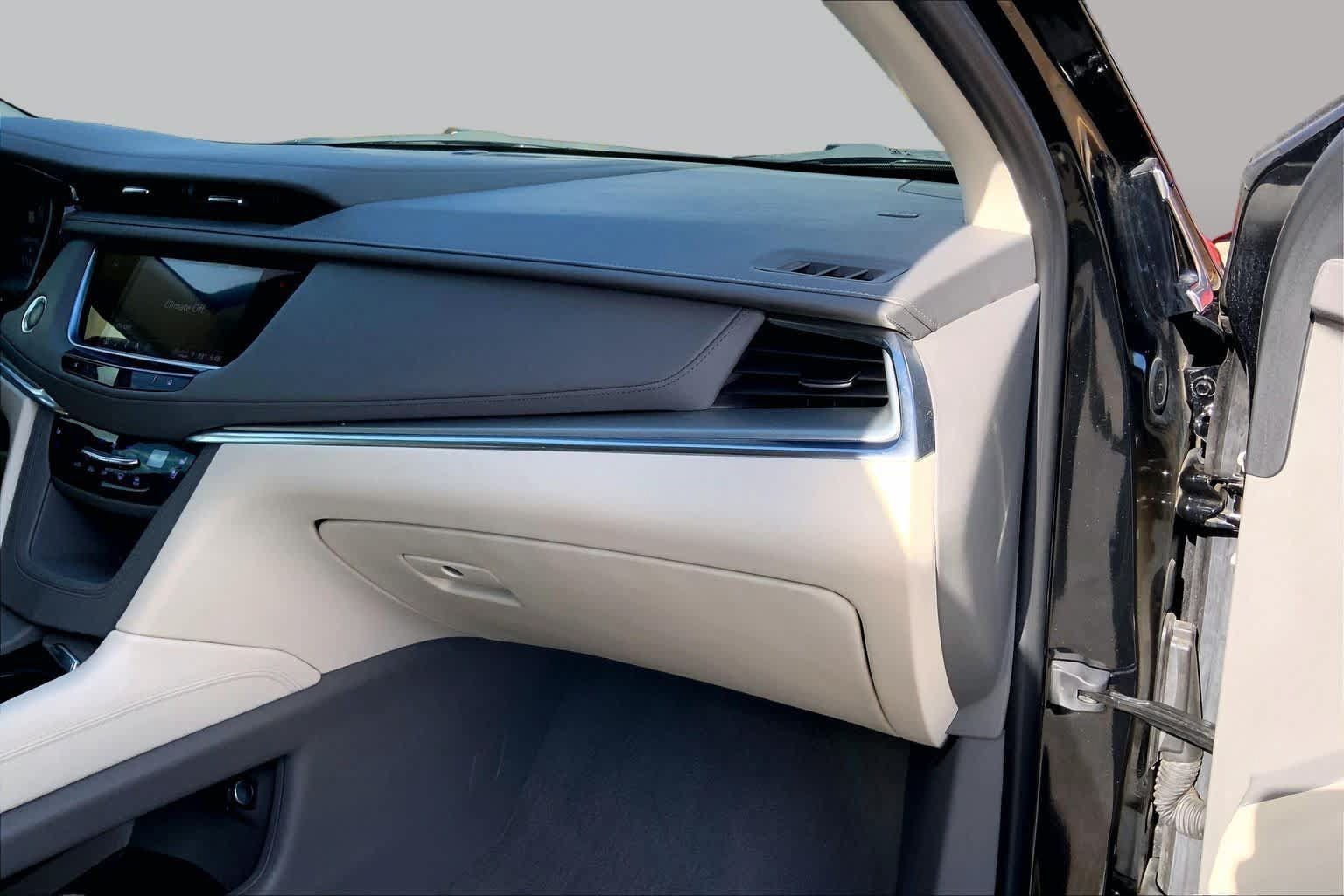 Used 2023 Cadillac XT5 Premium Luxury FWD image 19