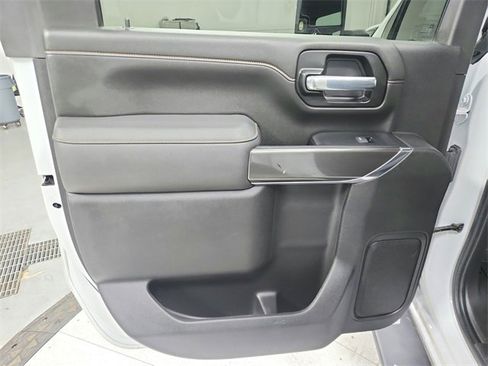 Used 2021 GMC Sierra 2500 AT4 image 34