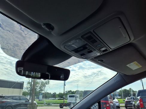 Used 2023 Honda Odyssey Touring image 33