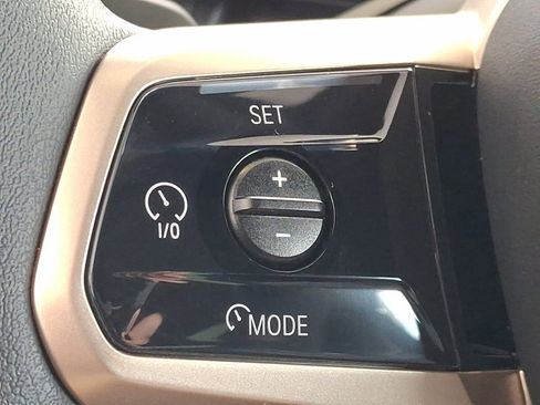 Certified 2025 BMW iX xDrive50 image 23