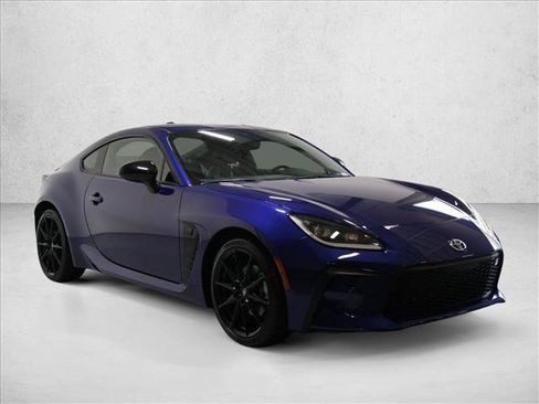 Used 2025 Toyota GR86 Premium w/ ALL Weather Mat Package (TMS) RWD image 4