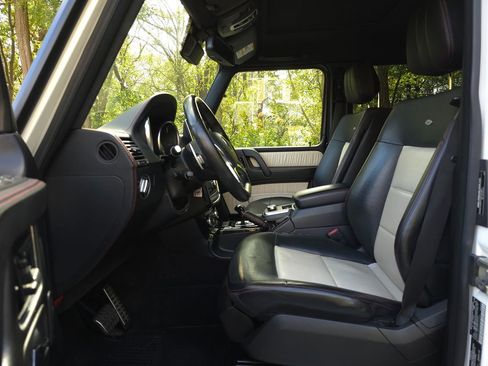 Used 2015 Mercedes-Benz G 550 SUV image 11