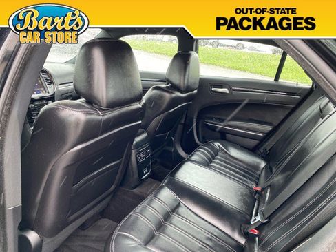 Used 2018 Chrysler 300 S image 18