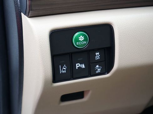 Used 2017 Honda Accord Touring image 12