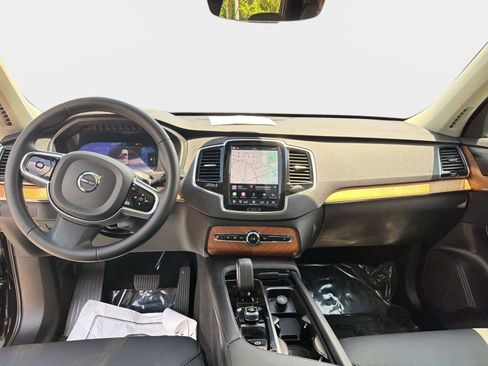 Used 2023 Volvo XC90 B6 Plus w/ Protection Package Premier AWD/4WD image 16