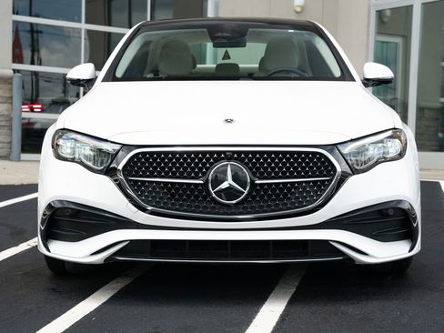Used 2025 Mercedes-Benz E 350 Sedan w/ Winter Package image 4