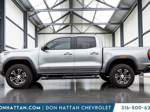 Used 2023 GMC Canyon AT4 w/ AT4 Premium Package AWD/4WD image 2