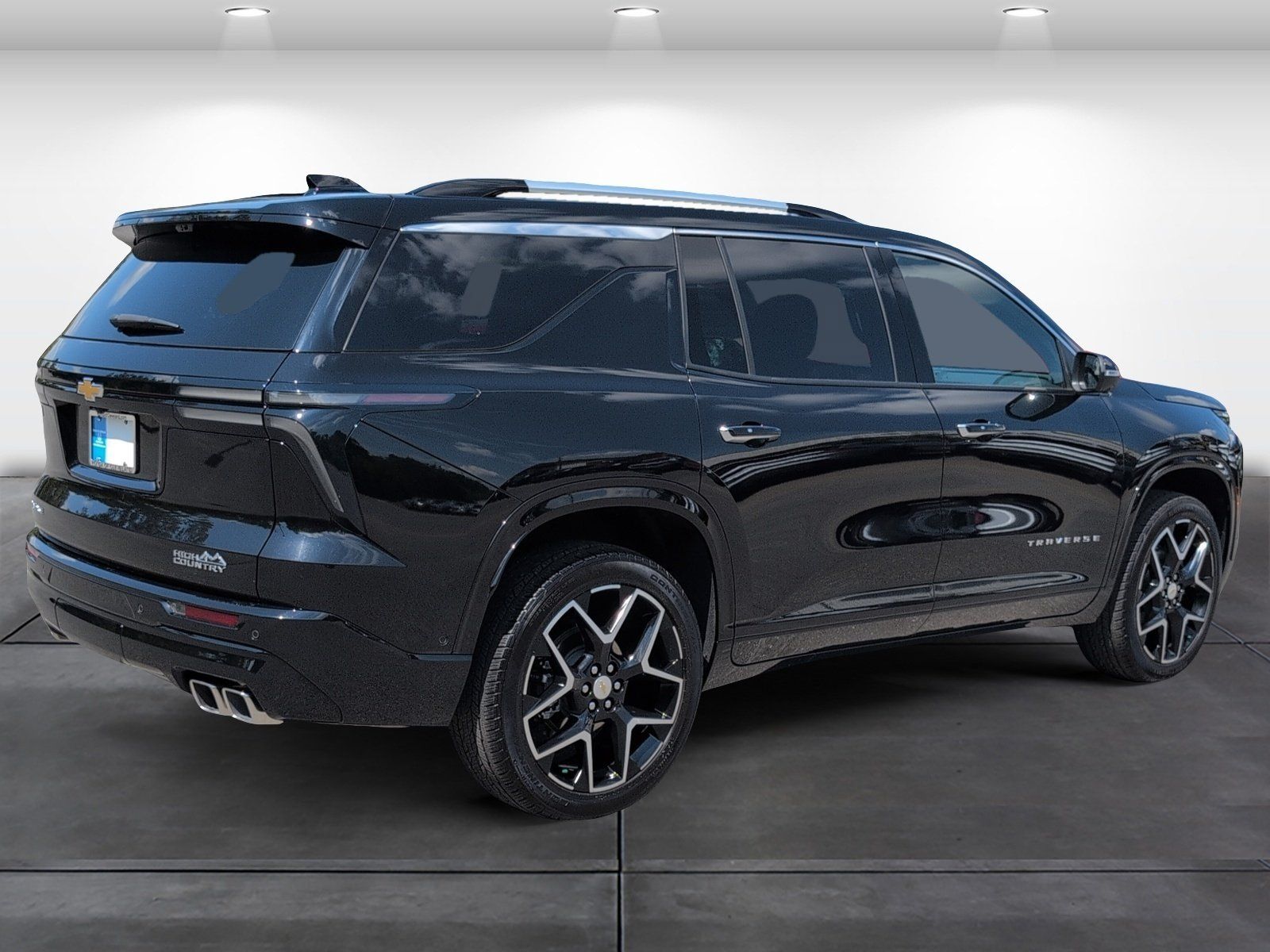 Used 2025 Chevrolet Traverse High Country FWD image 5