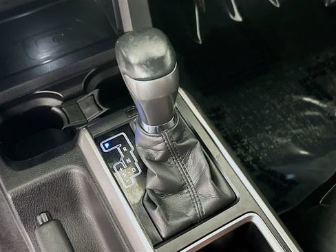 Used 2022 Toyota Tacoma Limited RWD image 21
