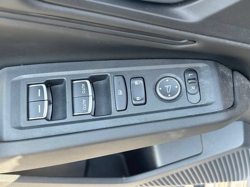 Used 2024 Honda Accord EX image 8