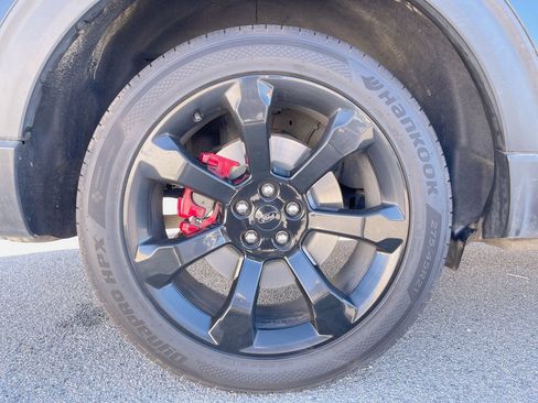 Used 2022 Ford Explorer ST w/ Equipment Group 401A image 12