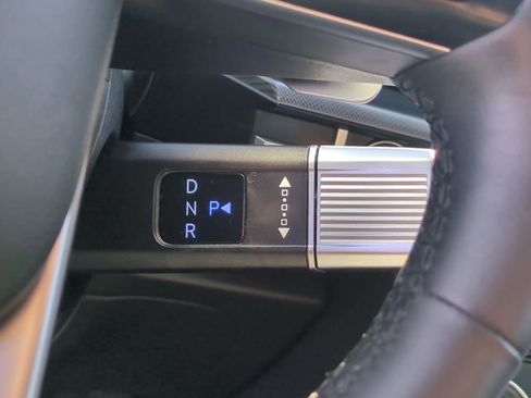 Used 2025 Hyundai Santa Fe SEL FWD image 23